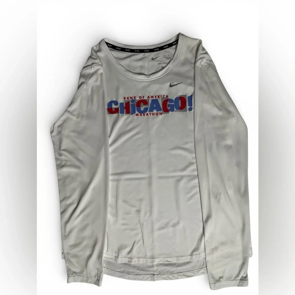 Nike White Chicago Marathon Long Sleeve Shirt
